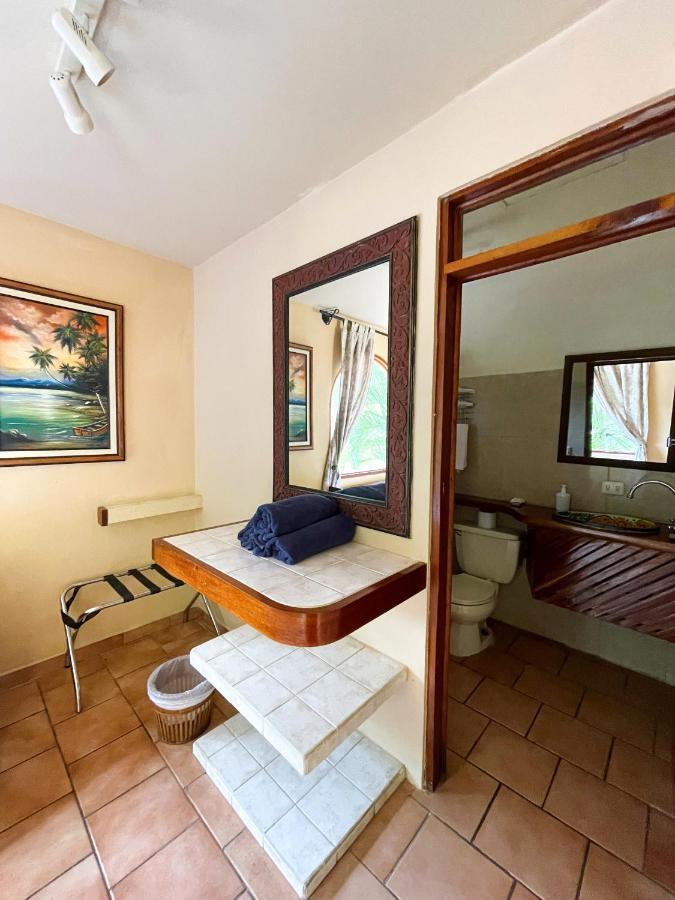 Hotel Costa Coral Tambor  Exteriör bild